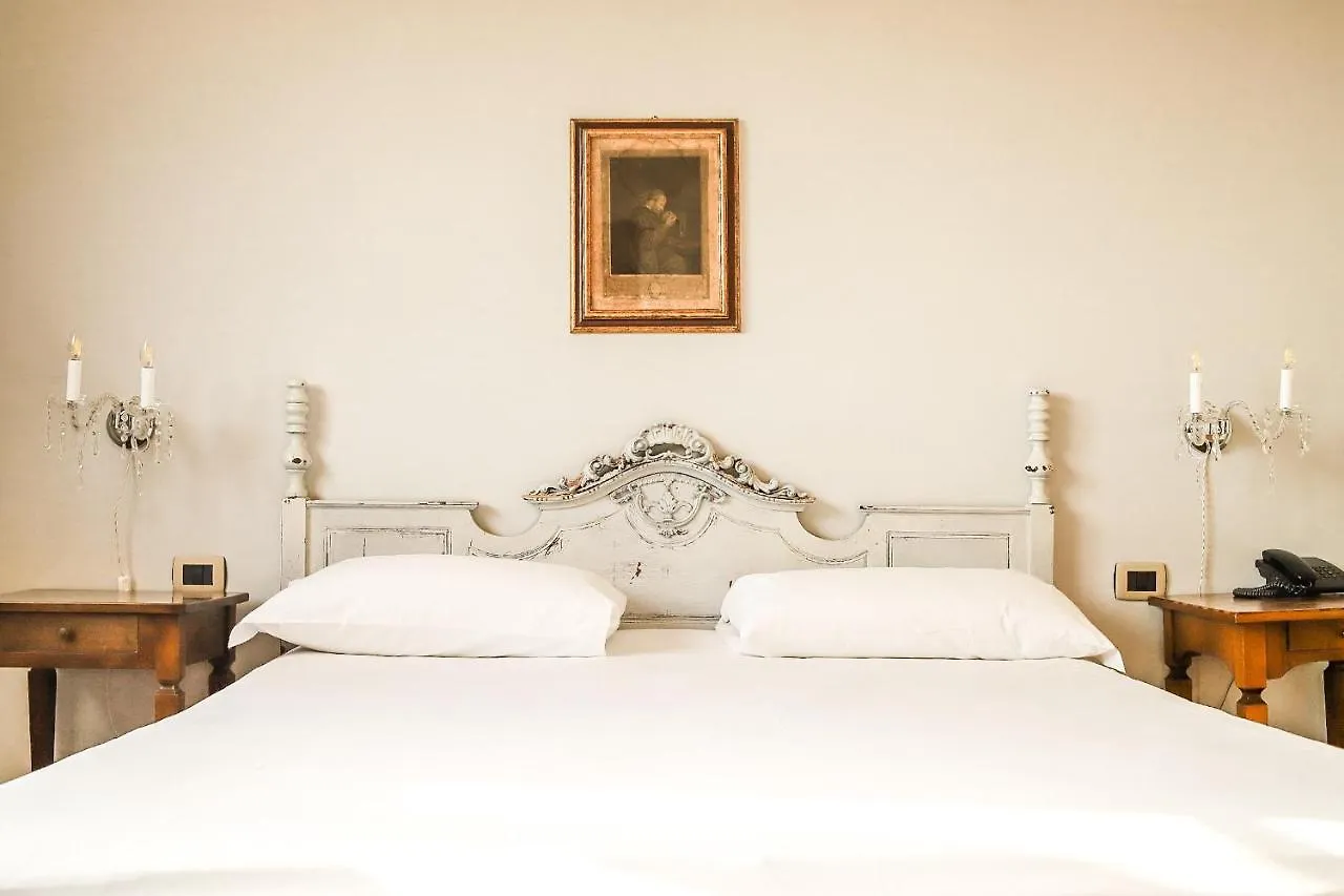 Borgo I Tre Baroni - Spa Suites & Resort 0*, Poppi