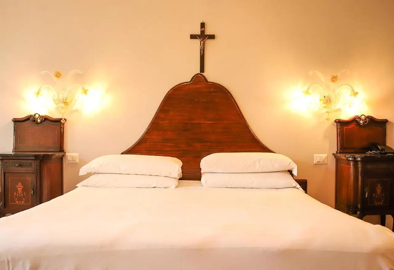 Borgo I Tre Baroni - Spa Suites & Resort Country house Poppi