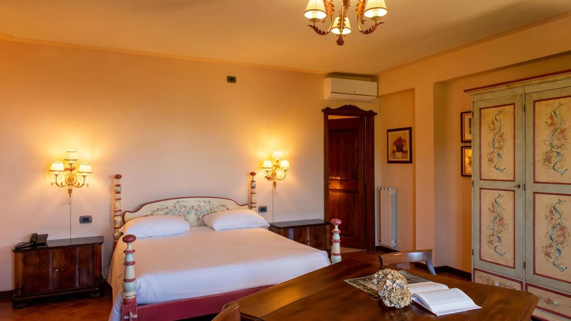 Borgo I Tre Baroni - Spa Suites & Resort Country house Poppi